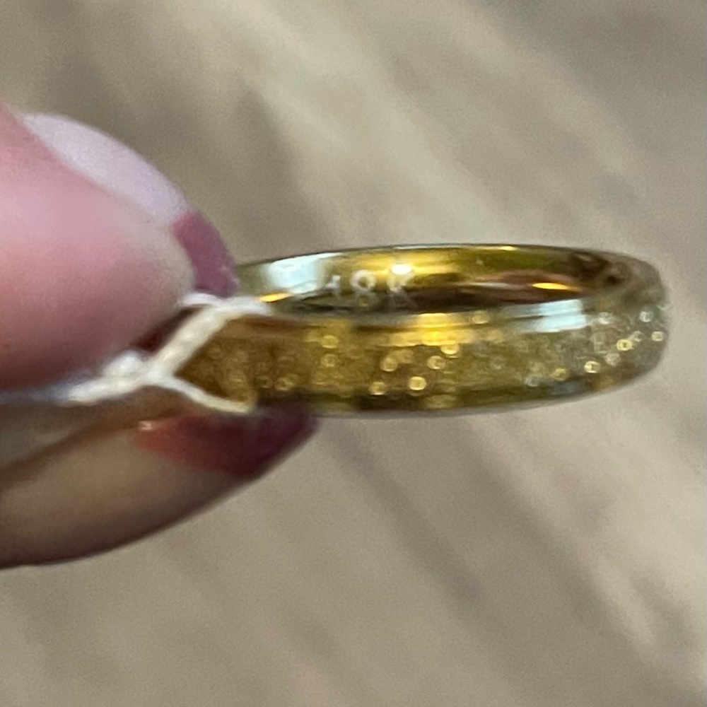 18k Solid Gold Ring - image 2